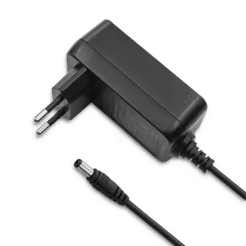 Qoltec stekkeradapter 30W 15V 2A 5,5x2,5mm zwart