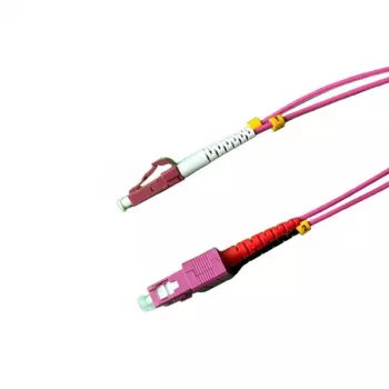 Grafenthal Glasvezelkabel OM4 LC/UPC-SC/UPC LSZH 2,00m violet