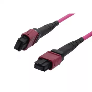 SYNERGY21 glasvezel-patchkabel OM4 Low Loss Elite 12 fiber Type B crossed MTP female - Erika Violet - 0,5 m