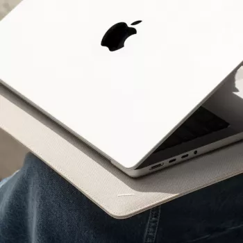 Native Union Stow Slim Sleeve voor MacBook 13/14 inch - zandsteen