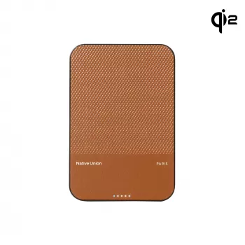 Native Union (Re)Classic Qi2 Power Bank - Magnetische powerbank 5000 mAh compatibel met MagSafe en Qi2, USB-C naar USB-C kabel 15 cm inbegrepen (Tan)