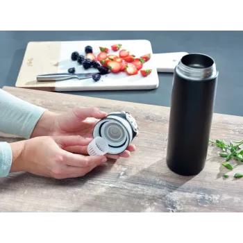 LEIFHEIT Thermo Flip 600ml zwarte geïsoleerde reisbeker