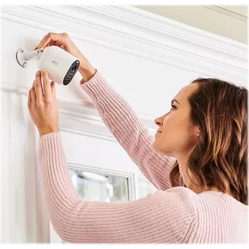 Arlo Essential 3 2K PTZ beveiligingscamera (2-pack, wit)