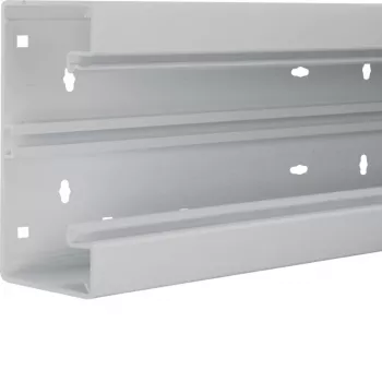 Hager BR6517017035 onderbak van borstweringkanaal, voorzijde, PVC, BR 65x170mm, OT 80mm, lichtgrijs